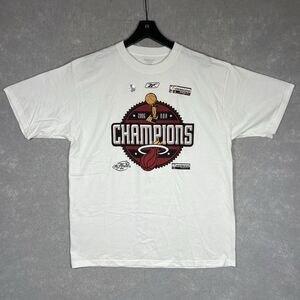 VTG Reebok Miami Heat T Shirt L White 2006 NBA Champions Official Fan Gear